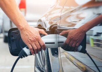 ¿Un coche eléctrico por 10.000 euros? Ya es posible y tiene muy buena pinta