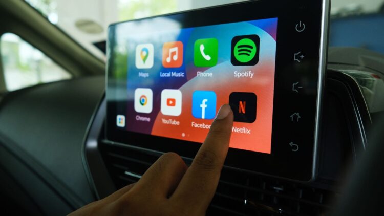 Adiós a Android Auto tal y como lo conocías: lanza su nueva versión y cambia para siempre 1 Android auto novedades
