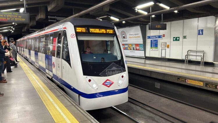 Malas noticias para todos los madrileños: los descuentos en el abono transporte desaparecen y estos serán los nuevos precios 1 descuentos abono transporte