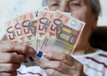 Hacienda va a devolver un dineral a estos jubilados: así puedes saber si eres uno de los afortunados