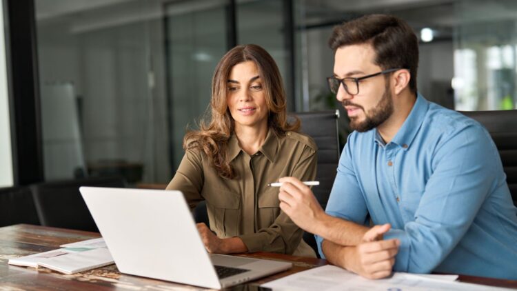 Adiós a trabajar 40 horas semanales: los puntos más importantes de la nueva reducción de la jornada laboral 1 Adiós a trabajar 40 horas semanales