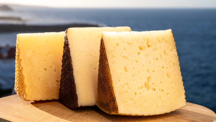 Esta experta te explica cómo conservar durante más tiempo el queso: "Está vivo y respira" 1 como conservar durante mas tiempo el queso