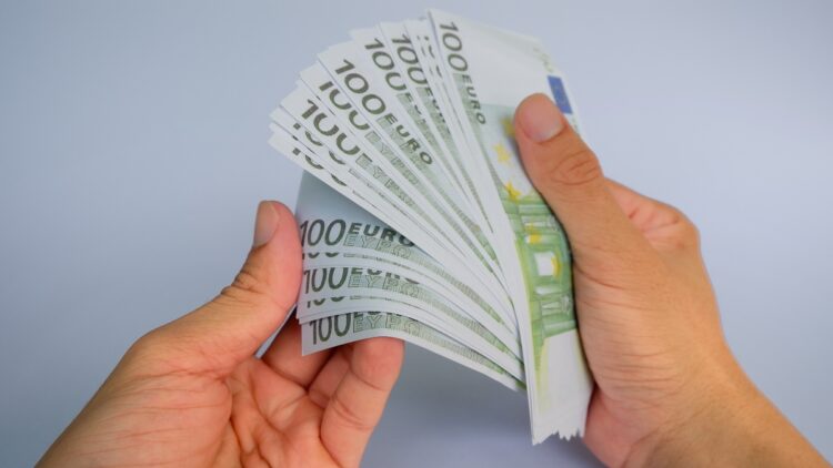 Novedad en la declaración de la Renta de 2025: estas son las nuevas deducciones fiscales 1 deducciones fiscales