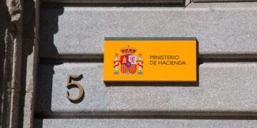 Todos los seguros que te puedes desgravar en tu declaración de la Renta de 2024