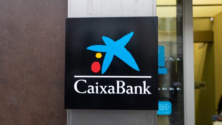 CaixaBank tiene un regalo para ti si cumples un requisito: 250 euros o una televisión de 55 pulgadas 1 CaixaBank tiene un regalo para ti si cumples un requisito