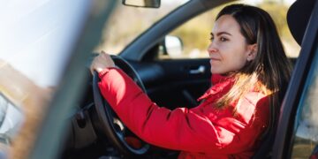 Adios a conducir con abrigo en invierno