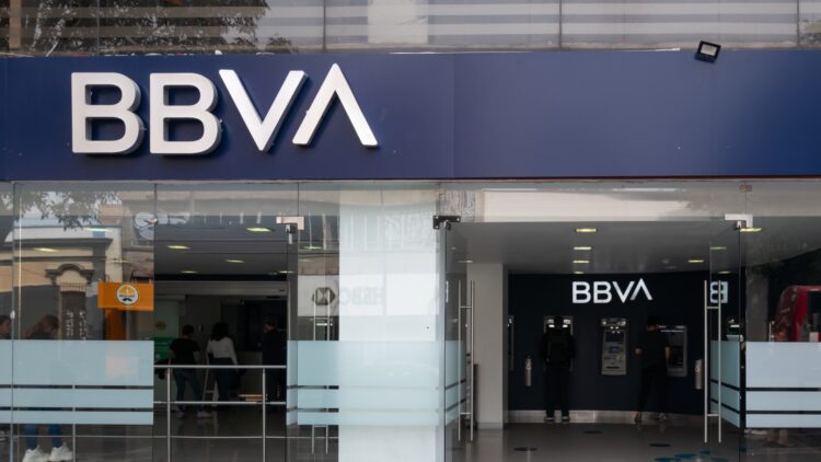 Los bancos van a cerrar durante 4 dias seguidos