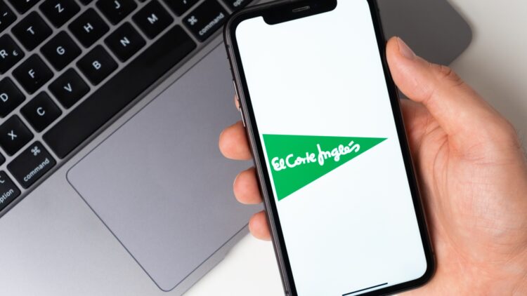 Cuidado con este SMS de El Corte Inglés: es una estafa para robarte tu cuenta bancaria 1 Una estafa para robarte tu cuenta bancaria
