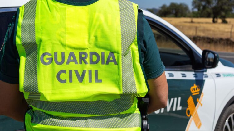 Aviso de la Guardia Civil: hasta 30.000 euros si llevas esto por la calle 1 Aviso de la Guardia Civil: hasta 30.000 euros si llevas esto por la calle