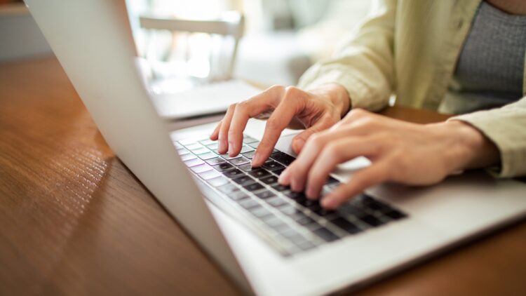 ¿Has trabajado por cuenta ajena y como autónomo? Así puede influir en tu futura pensión 1 ¿Has trabajado por cuenta ajena y como autonomo?