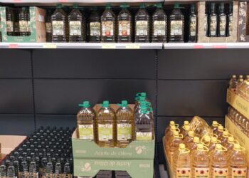 Mercadona vuelve a bajar el precio del aceite de oliva