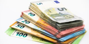 Adiós a estos billetes de euro en España: salen de circulación