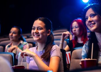 Puedes comprar tus entradas de cine con el Bono Cultural Joven: te lo explicamos paso a paso