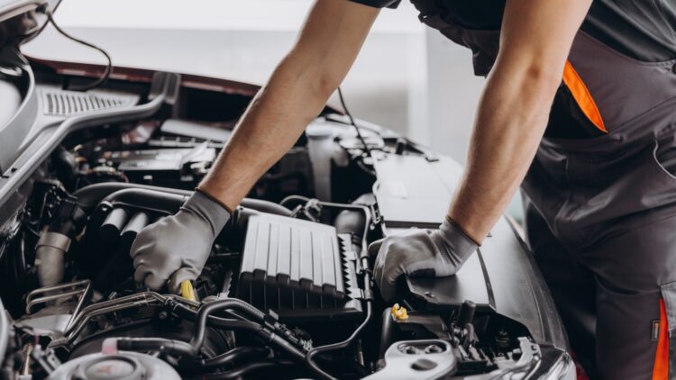 La correa de distribución, uno de los elementos más temidos del coche: ¿cuándo hay que cambiarla? 1 La correa de distribución, uno de los elementos más temidos del coche: ¿cuándo hay que cambiarla?