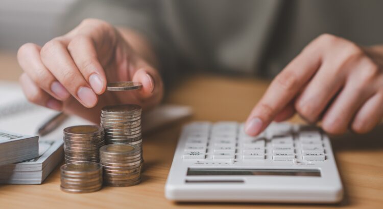 Cómo calcular el dinero que deberías tener ahorrado según la cantidad de tu sueldo 1 Cómo calcular el dinero que deberías tener ahorrado