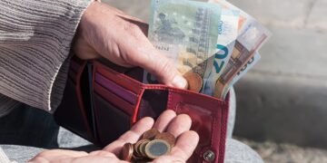 Los bancos que se adelantan a CaixaBank y Santander en el pago de las pensiones: se confirman las fechas de abril