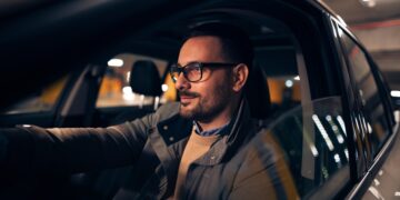 Adiós a conducir tu coche con gafas y lentillas
