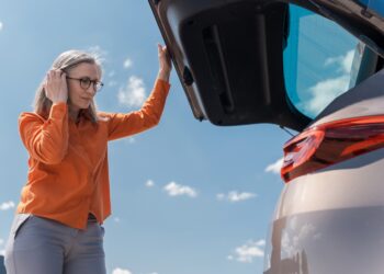 Si no llevas esto en el maletero, la Guardia Civil te va a multar