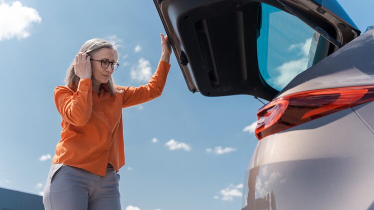 Si no llevas esto en el maletero, la Guardia Civil te va a multar