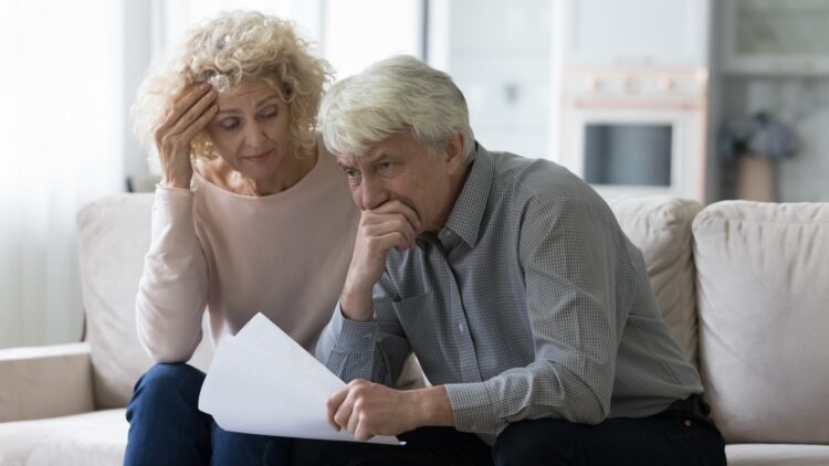Mucho cuidado si estás jubilado y quieres volver a trabajar: la Seguridad Social quiere aumentar la jornada laboral 1 Mucho cuidado si estás jubilado y quieres volver a trabajar