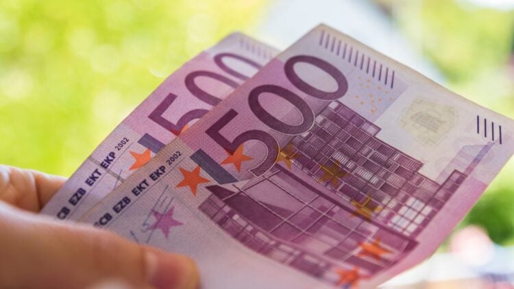 El complemento al ingreso de más de 1.000 euros de la Seguridad Social: añade un dineral si cumples estos requisitos 1 El complemento al ingreso de más de 1.000 euros de la Seguridad Social: añade un dineral si cumples estos requisitos