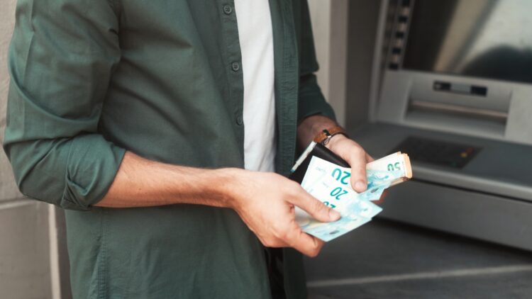 Buenas noticias del SEPE: el nuevo subsidio de 11.520 euros que podrán solicitar estas personas 1 El nuevo subsidio de 11.520 euros que podrán solicitar estas personas