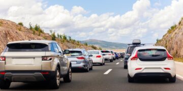 La DGT se lo prohíbe a estos conductores