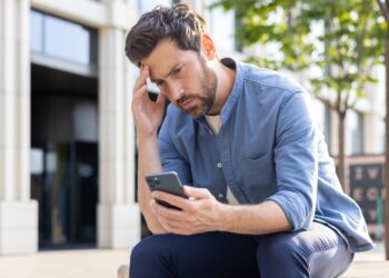 Si recibes este SMS de la Agencia Tributaria, desconfía