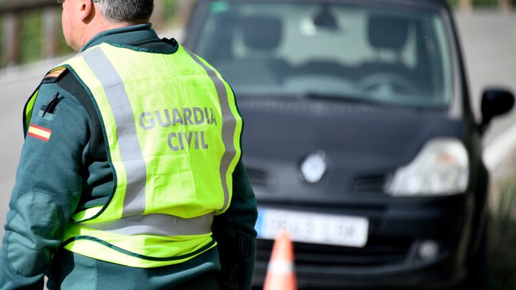 Los controles de la Guardia Civil dan un giro radical: así serán a partir de ahora 1 Los controles de la Guardia Civil dan un giro radical