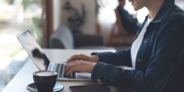 Cómo cobrar la pensión de jubilación mientras trabajas si eres autónomo