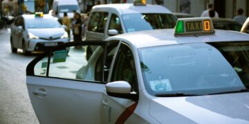 Guerra a Cabify: los taxistas españoles recurren a la Justicia