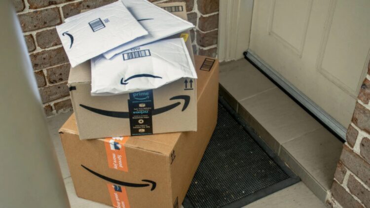 Ni compra ni dinero: así es la estafa del 'cobro revertido' que los cacos están utilizando en Amazon 1 Estafa del 'cobro revertido' que los cacos están utilizando en Amazon