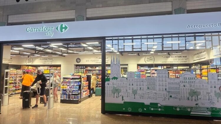 Es oficial: Carrefour sorprende a todo el mundo abriendo su primer supermercado... en un aeropuerto