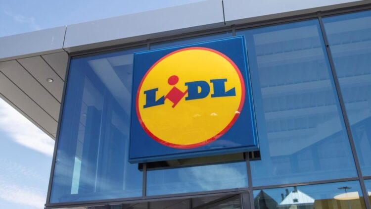 Lidl lo vuelve a hacer: este aparato te ayudará a dejar tu cocina limpia y reluciente y tiene precio de outlet 1 Lidl lo vuelve a hacer: este aparato te ayudará a dejar tu cocina limpia