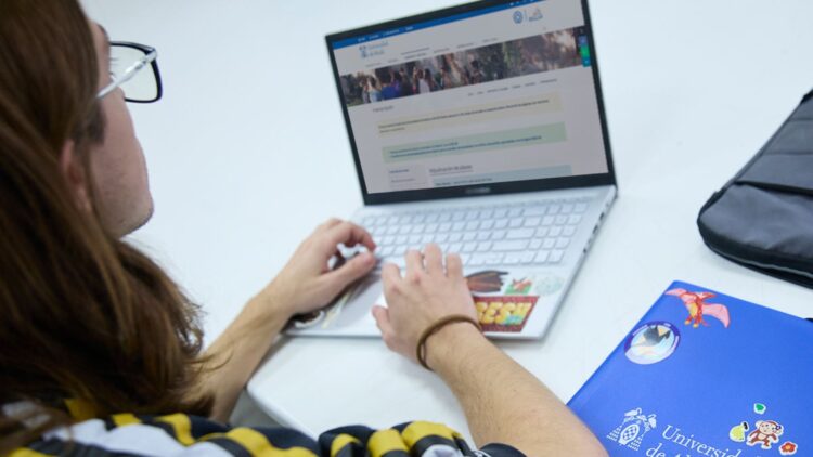 Malas noticias para los universitarios: estos fraudes con las matrículas les están dejando sin ahorros 1 Estos fraudes con las matrículas les están dejando sin ahorros