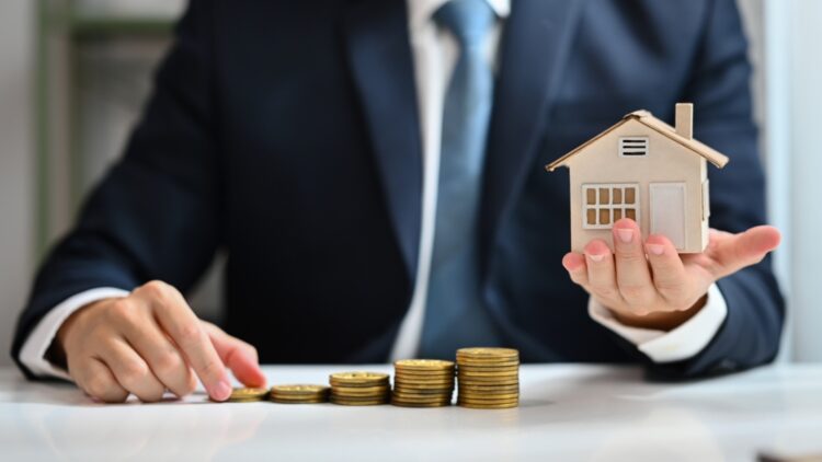 Se necesitan más de 15 años de sueldo para poder comprar una casa