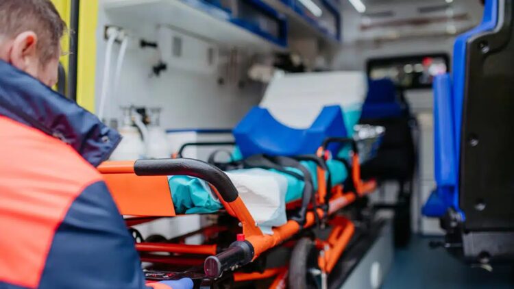 Ni 1.500 ni 3.000 euros: un conductor de ambulancia revela cuánto puede cobrar al mes haciendo "muchas horas extra" 1 Un conductor de ambulancia revela cuánto puede cobrar