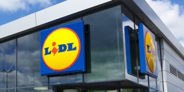 Confirmado: Lidl convierte tus puertas en percheros