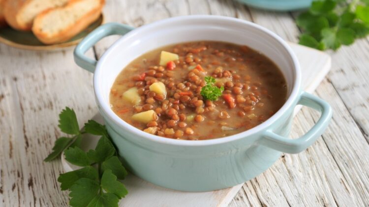 Confirmado por nutricionistas: este sencillo truco con vinagre y naranja potencia los beneficios de las legumbres 1 Potencia los beneficios de las legumbres