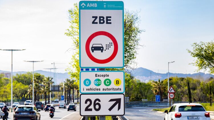 Es oficial: Barcelona avanza en las restricciones a la ZBE y ya tiene fecha para la próxima prohibición 1 Barcelona avanza en las restricciones a la ZBE