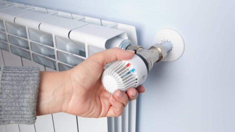Adiós al derroche: purgar tus radiadores te hará ahorrar en calefacción este invierno y así puedes hacerlo 1 Purgar tus radiadores te hará ahorrar en calefacción