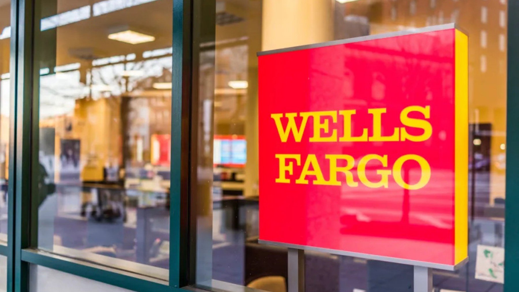Goodbye to your bank account - Wells Fargo starts closing profiles en masse and thousands of users are already suffering from it