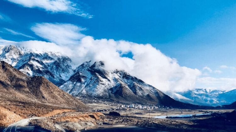 It's official - scientists find the largest natural flow of hydrogen ever recorded... and it doesn't need electricity or emissions