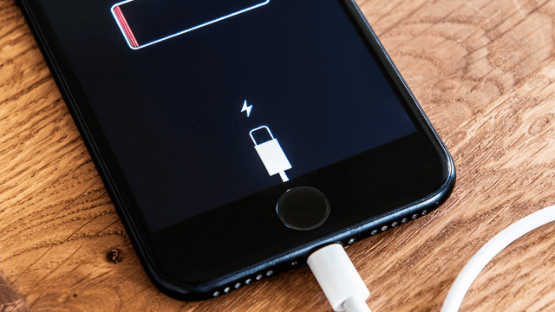 No airplane mode or fast chargers—this is the real trick to keeping your phone from running out of battery