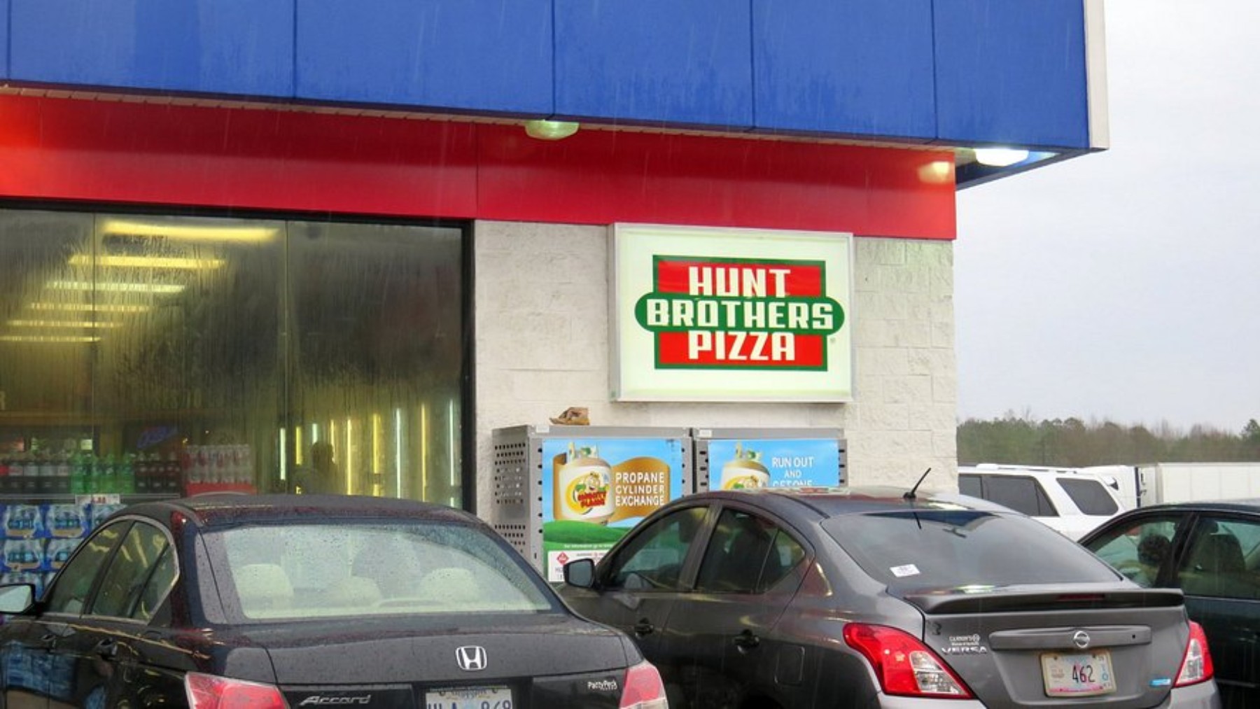 Goodbye to Domino's and Pizza Hut—The hidden pizza giant—the chain with more than 10,000 locations in the US that surpasses the big companies