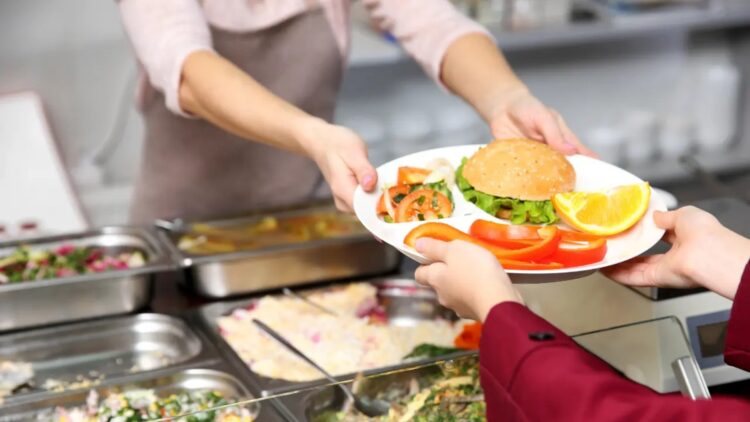 Goodbye to ultra-processed foods—California launches a food revolution in schools for 2035 1 Goodbye to ultra-processed foods—California launches a food revolution in schools for 2035