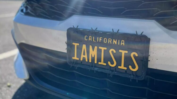 “It's my name, not a threat”—a woman appeals the DMV's decision to revoke her personalized license plate 1 “It's my name, not a threat”—a woman appeals the DMV's decision to revoke her personalized license plate