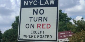 It's official—New York City may allow right-on-red turns for the first time, but only on Staten Island—here's why 12 It's official—New York City may allow right-on-red turns for the first time, but only on Staten Island—here's why