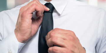 Confirmed—why politicians, CEOs, and presenters always choose a tie of this color—it is linked to confidence, honesty, and leadership 19 Confirmed—why politicians, CEOs, and presenters always choose a tie of this color—it is linked to confidence, honesty, and leadership