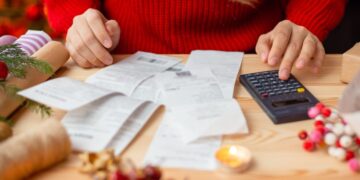Christmas spending 2025—the 2025 season looks strong, but inflation reveals that we are buying less and paying more, according to Mastercard and the Fed 5 Christmas spending 2025—the 2025 season looks strong, but inflation reveals that we are buying less and paying more, according to Mastercard and the Fed